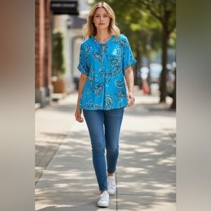 Dana Buchman top, size large